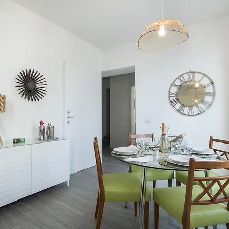 Porto Romantico Apartment Carate Urio